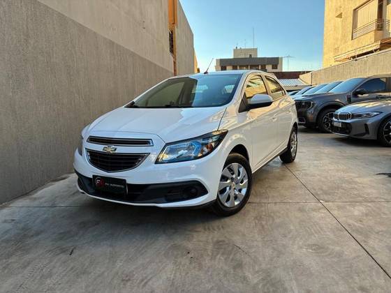 CHEVROLET ONIX 1.4 MPFI LT 8V FLEX 4P MANUAL CHEVROLET ONIX 1.4 MPFI LT 8V FLEX 4P MANUAL